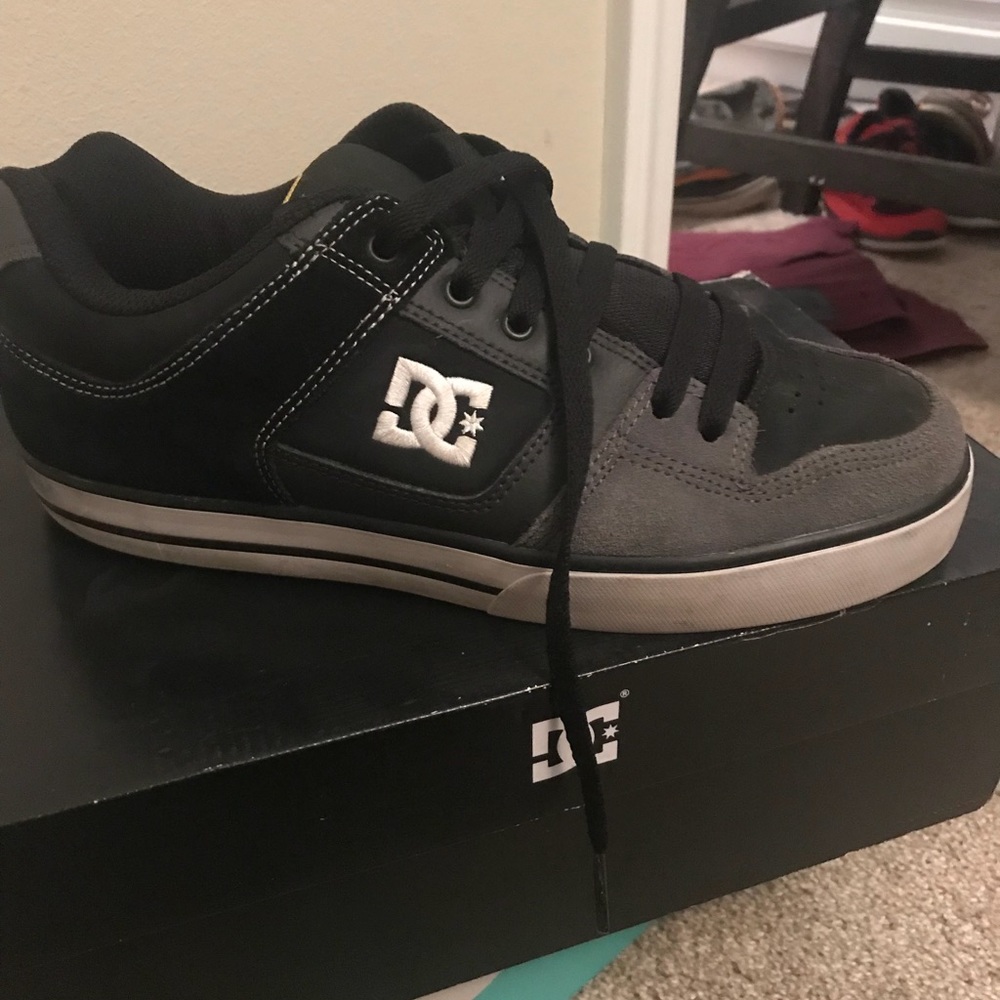 Dc skater shoes  men’s 8.5